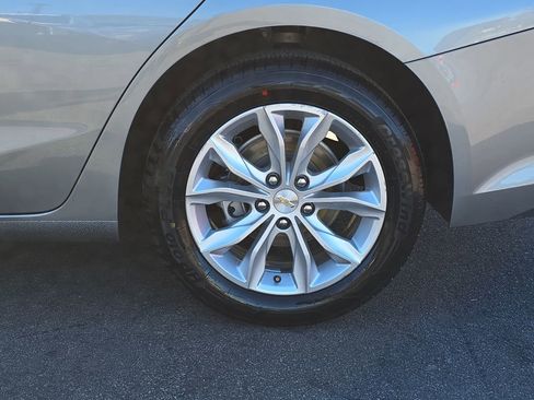 Used 2024 Chevrolet Malibu LT image 35