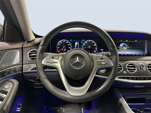 Used 2019 Mercedes-Benz S 560 4MATIC Sedan image 17