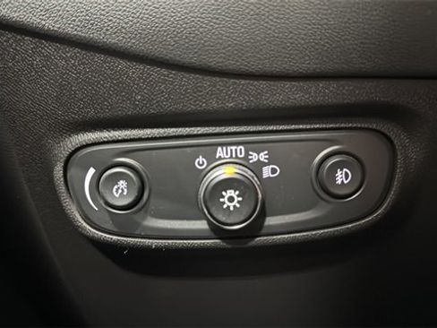 Used 2024 Chevrolet Equinox Premier image 15