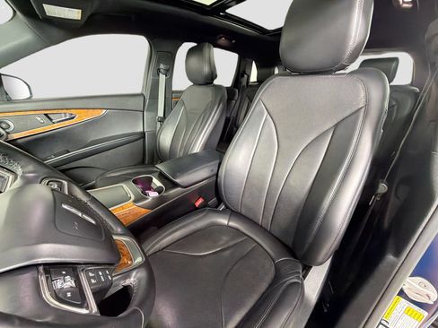 Used 2020 Lincoln Nautilus Reserve w/ Cargo Utility Package AWD/4WD image 21