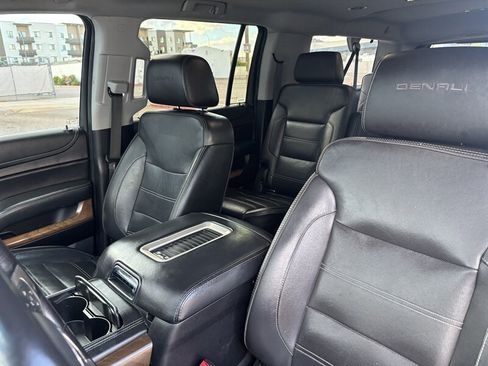 Used 2019 GMC Yukon XL Denali image 23