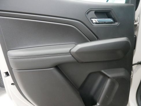 New 2026 GMC Canyon Elevation w/ Convenience Package image 15