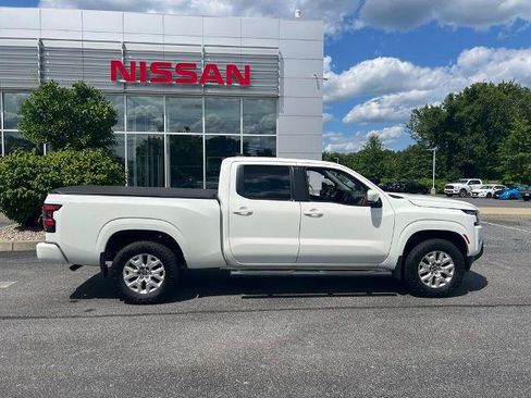 Certified 2022 Nissan Frontier SV AWD/4WD image 16