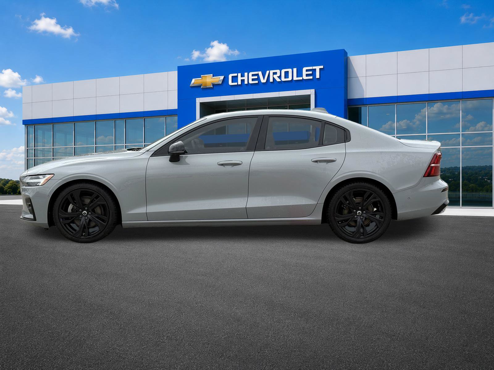 Used 2024 Volvo S60 B5 Plus FWD image 4