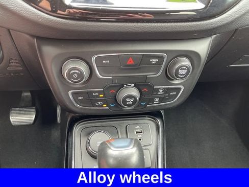 Used 2020 Jeep Compass Limited AWD/4WD image 18