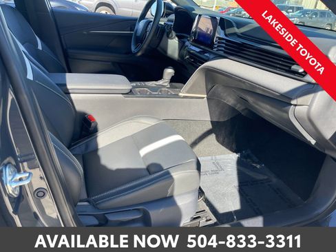 Certified 2025 Toyota Camry SE image 18