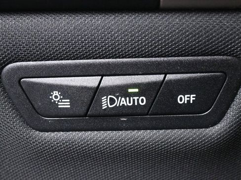 Used 2023 BMW iX xDrive50 w/ Ultimate Package 2 image 19