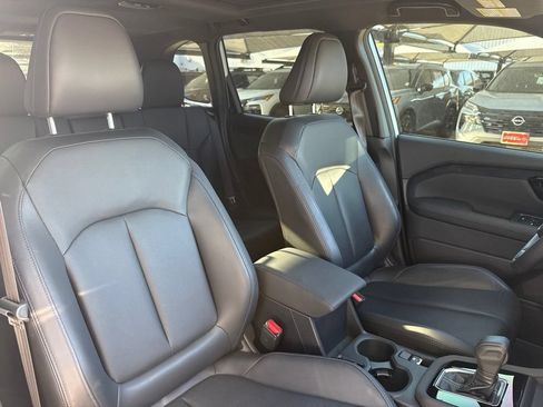 Used 2025 Subaru Forester Limited AWD/4WD image 19