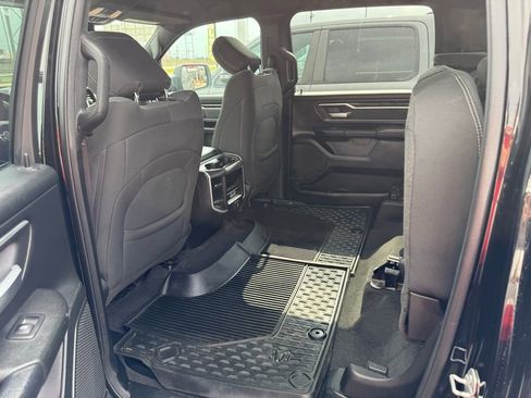 Used 2021 RAM 1500 Big Horn AWD/4WD image 4
