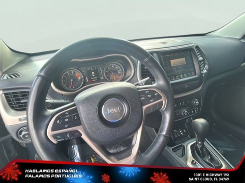 Used 2016 Jeep Cherokee 75th Anniversary FWD image 15
