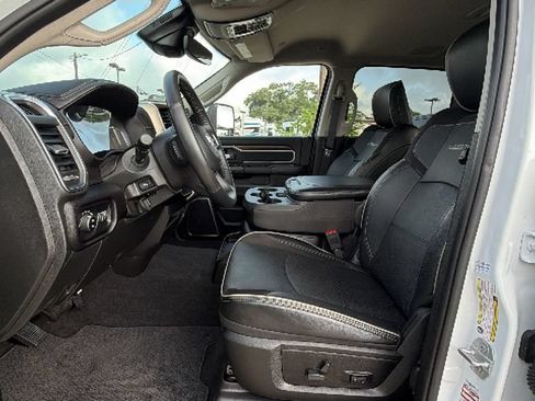 Used 2024 RAM 2500 Laramie w/ Safety Group AWD/4WD image 13