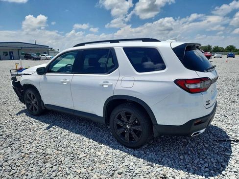 Used 2025 Honda Pilot Black Edition image 4