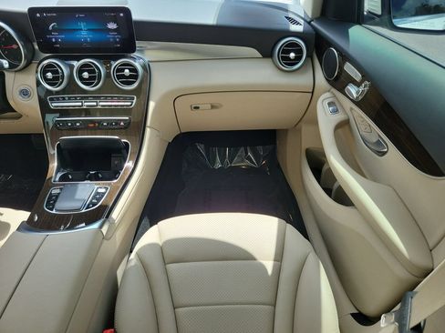 Used 2021 Mercedes-Benz GLC 300 image 15