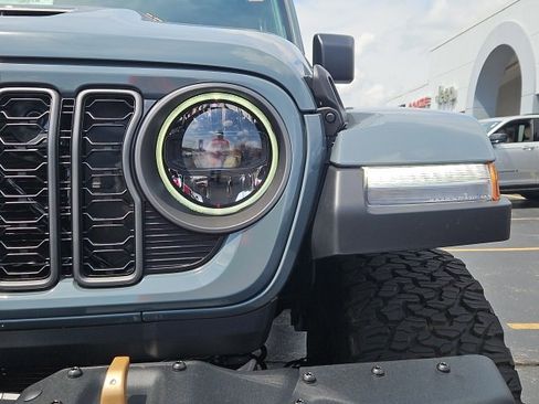 New 2025 Jeep Wrangler Unlimited Rubicon 392 image 3