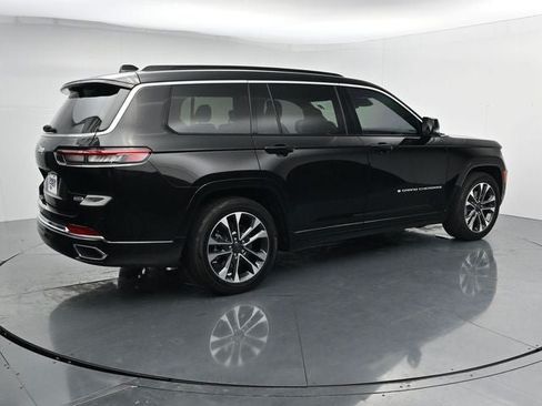 Used 2025 Jeep Grand Cherokee L Overland w/ Luxury Tech Group IV AWD/4WD image 10