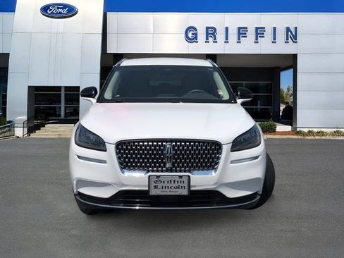 Used 2022 Lincoln Corsair Reserve w/ Elements Package FWD image 12