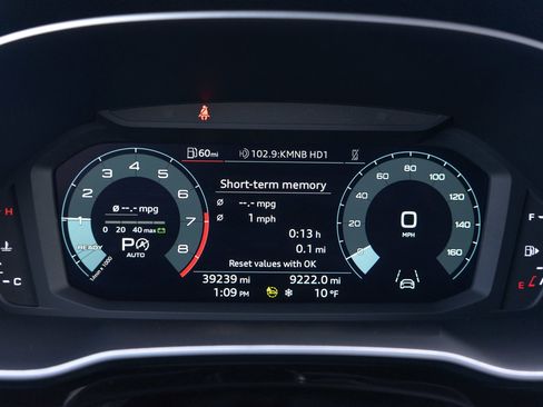 Used 2022 Audi Q3 2.0T Premium Plus image 12