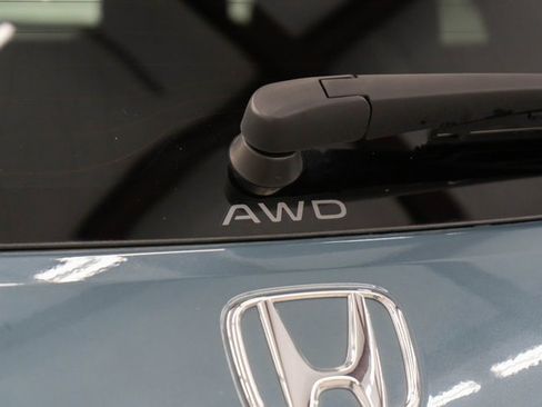 Certified 2025 Honda HR-V Sport image 9