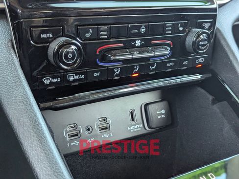 Used 2022 Jeep Grand Cherokee Limited w/ Trailer Tow Prep Group (B) image 25