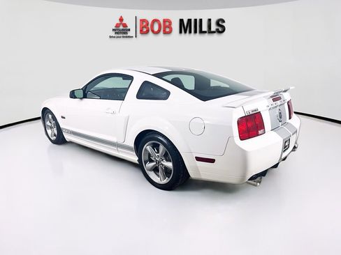 Used 2007 Ford Mustang GT Premium RWD image 5