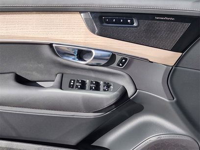 New 2026 Volvo XC90 B6 Plus w/ Protection Package