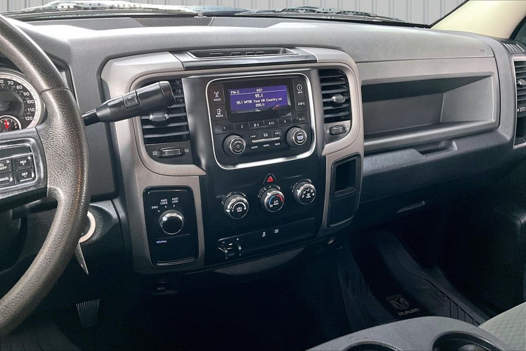 Used 2016 RAM 1500 ST w/ SXT Appearance Group AWD/4WD image 9
