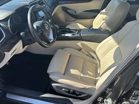 Used 2017 Nissan Maxima Platinum image 8