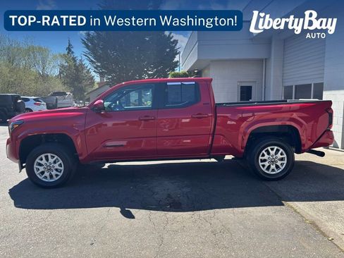 Used 2024 Toyota Tacoma SR5 AWD/4WD image 3
