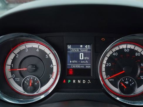 Used 2017 Dodge Grand Caravan GT image 29