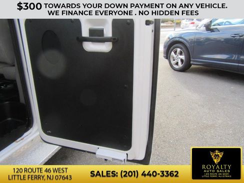 Used 2011 Ford E-150 and Econoline 150 XLT image 22