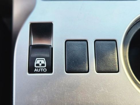 Used 2019 Toyota 4Runner SR5 AWD/4WD image 25