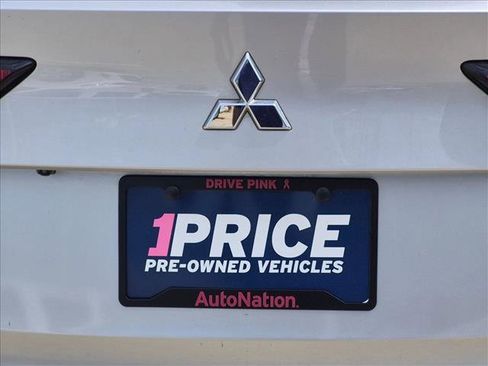 Used 2022 Mitsubishi Outlander SE FWD image 6