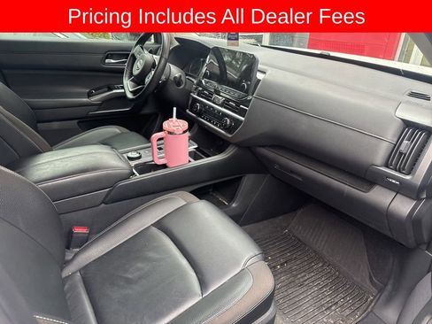 Certified 2023 Nissan Pathfinder SL w/ SL Premium Package AWD/4WD image 7