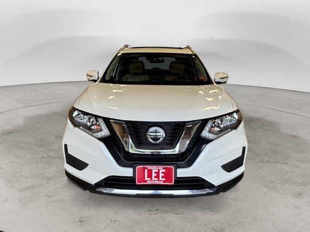 Used 2019 Nissan Rogue SV w/ Sun & Sound Touring Package AWD/4WD image 9