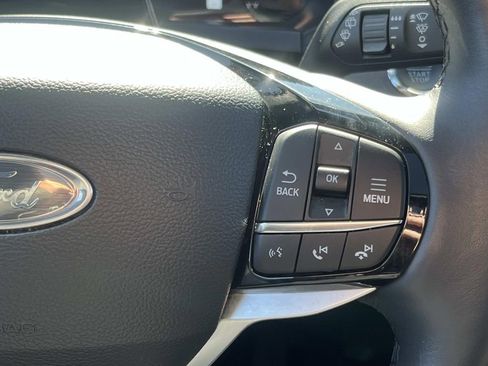 Used 2025 Ford Explorer Platinum image 19