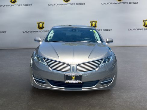 Used 2016 Lincoln MKZ w/ Equipment Group 300A Reserve FWD image 8