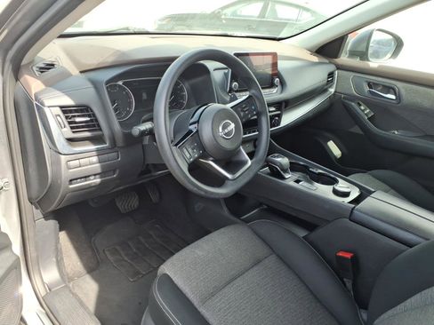 Certified 2023 Nissan Rogue SV image 6