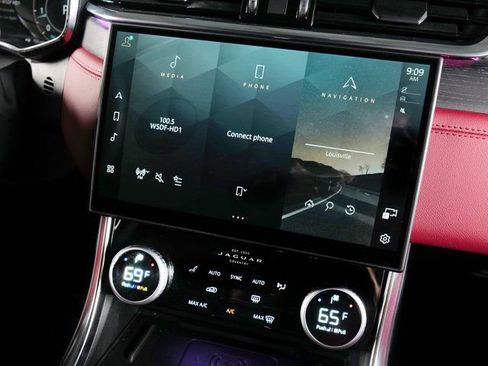 Used 2024 Jaguar XF R-Dynamic SE image 15