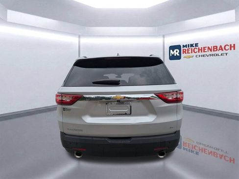 Used 2020 Chevrolet Traverse LT FWD image 5