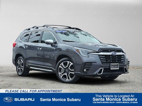 Used 2023 Subaru Ascent Touring AWD/4WD image 1