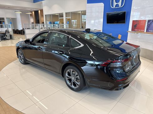 New 2026 Honda Accord EX-L image 6