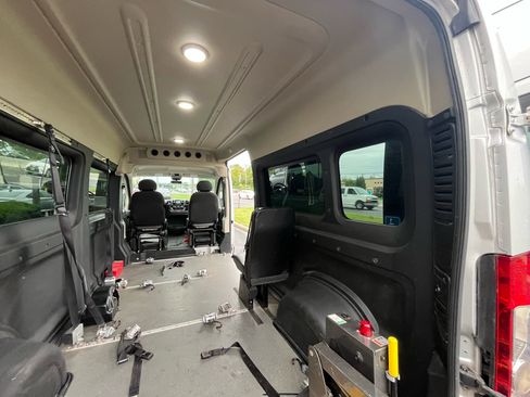 Used 2016 RAM ProMaster 2500 w/ Premium Appearance Group image 21