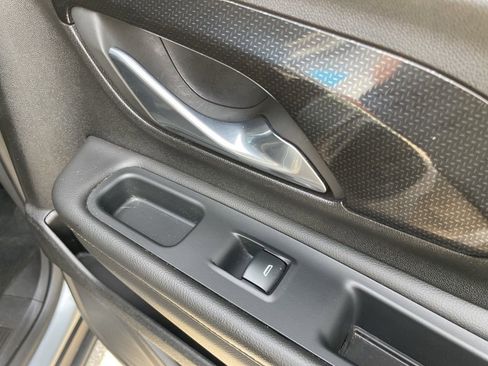 Used 2023 GMC Terrain AT4 image 39