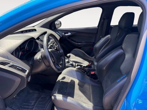 Used 2018 Ford Focus RS AWD/4WD image 9