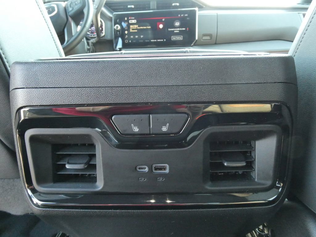 Certified 2025 GMC Sierra 2500 AT4 w/ AT4 Premium Plus Package AWD/4WD image 23
