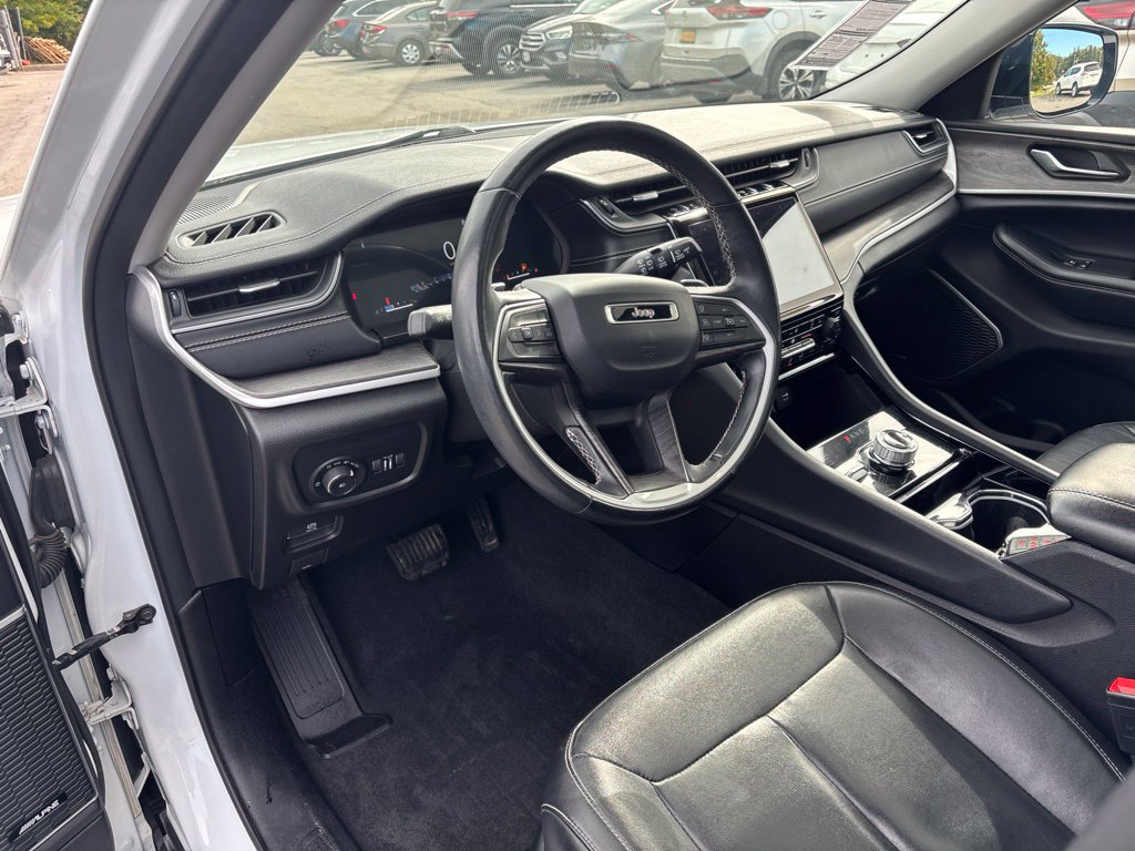 Used 2021 Jeep Grand Cherokee L Limited AWD/4WD image 9