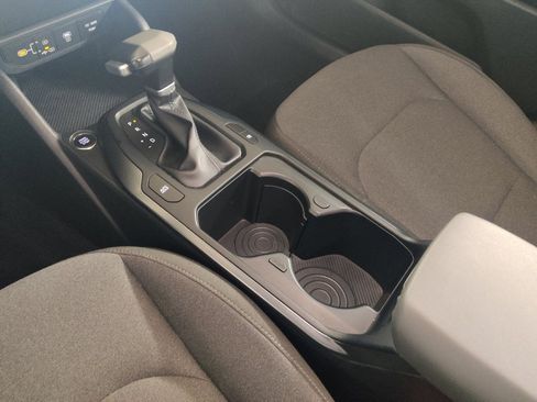 Used 2025 Kia K4 LXS image 26