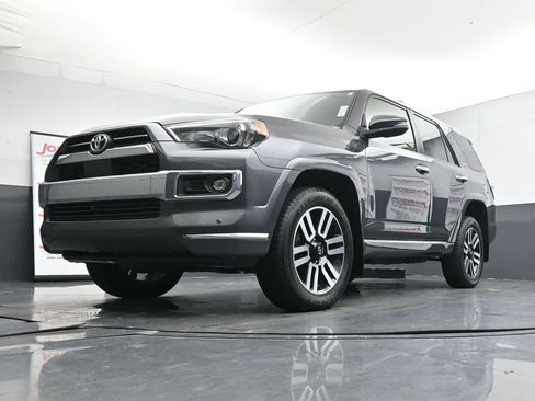 Used 2022 Toyota 4Runner Limited image 38