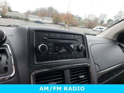 Used 2015 Dodge Grand Caravan SE w/ Quick Order Package 29E SE image 18