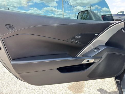 Used 2016 Chevrolet Corvette Z06 w/ 2LZ Preferred Equipment Group RWD image 9